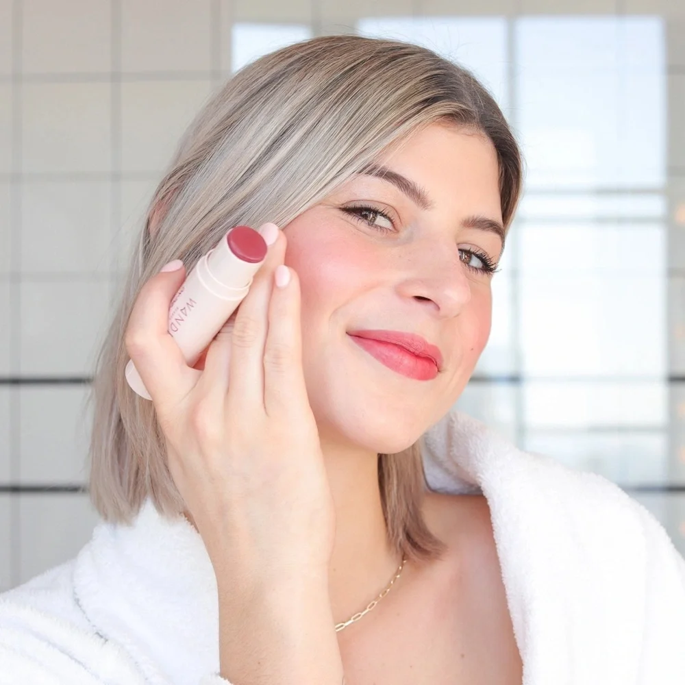 🍓✨ WANDER BEAUTY On-The-Glow Blush & Illuminator
